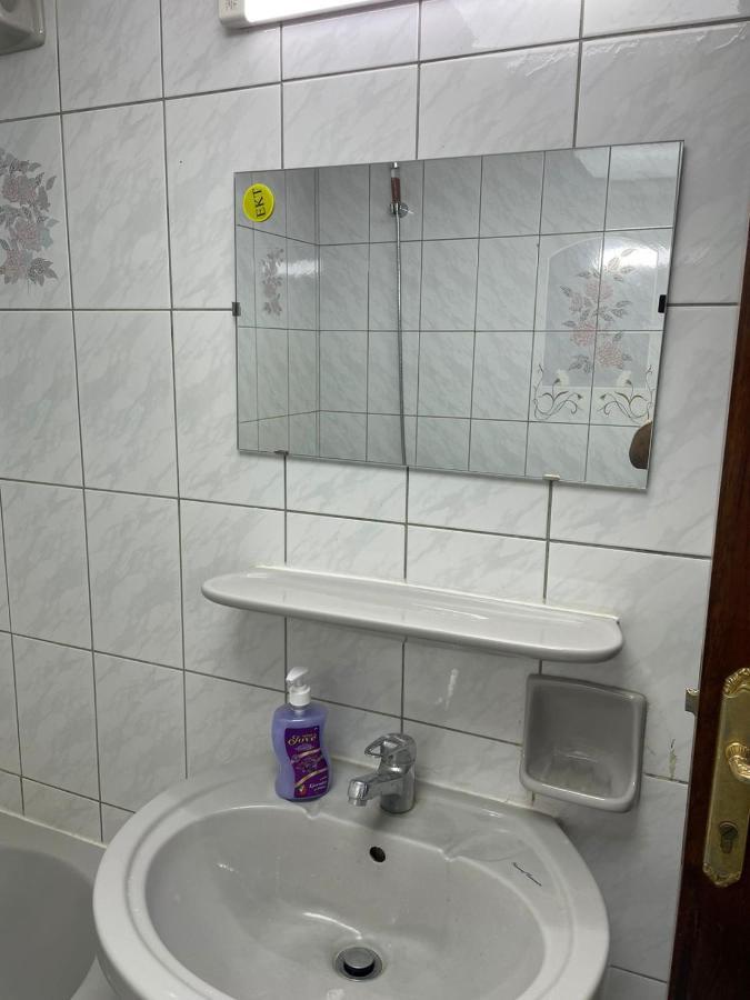 Brand New Boys Hostel 5 Min Walk From Burjuman Metro Station Exit-4 With All Brand New Furnishings & Free Facilities Dubai Exterior photo