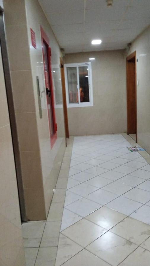 Brand New Boys Hostel 5 Min Walk From Burjuman Metro Station Exit-4 With All Brand New Furnishings & Free Facilities Dubai Exterior photo