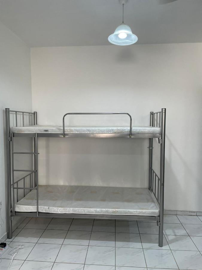 Brand New Boys Hostel 5 Min Walk From Burjuman Metro Station Exit-4 With All Brand New Furnishings & Free Facilities Dubai Exterior photo